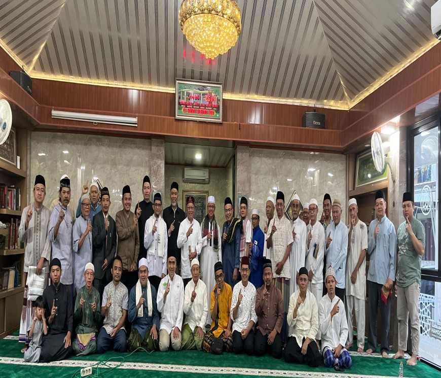Safari Sabtu Subuh (S3) di masjid  Al-Istiqomah, Cendana Residence "Berpegang teguh kepada agama Allah"